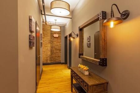 Hip Urban Loft-Small Town Charm-124 Lofts #2 West Dundee Extérieur photo